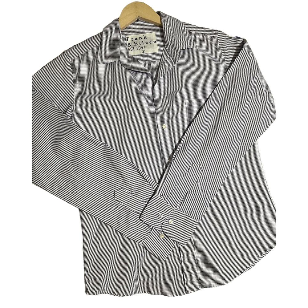 Frank & Eileen Barry Shirt Size Small 100% Cotton Button Down Purple/Blue Lines